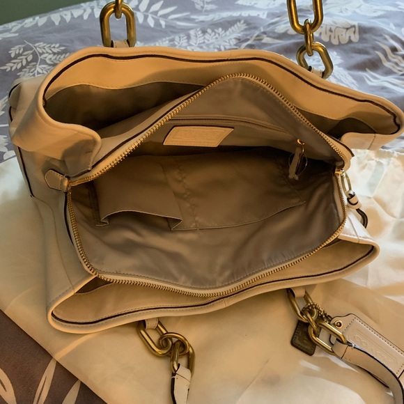 Coach leather bag - Picture 2 of 3